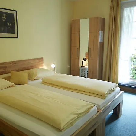 Heintz Hotel